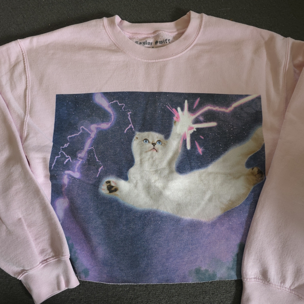 Taylor Swift Pink Olivia Cat Rep Crop